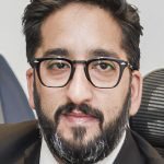 thumbnail_DrSheeraz_consultingroom_100mm_portrait01_AIE_2