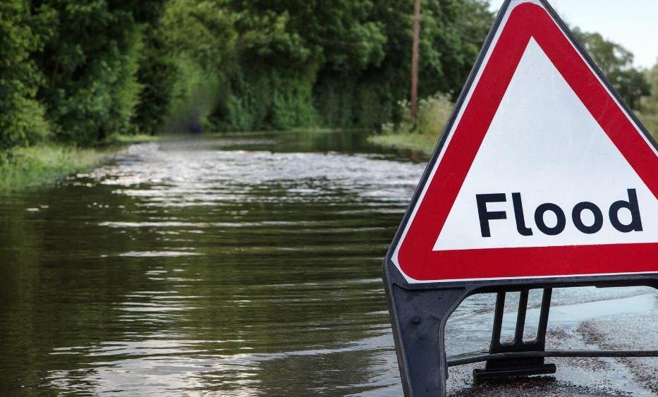 Government offers cash help for flood-hit areas of the UK ...