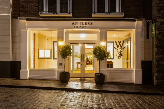 New Antlers restaurant open on Lincoln’s historic Bailgate