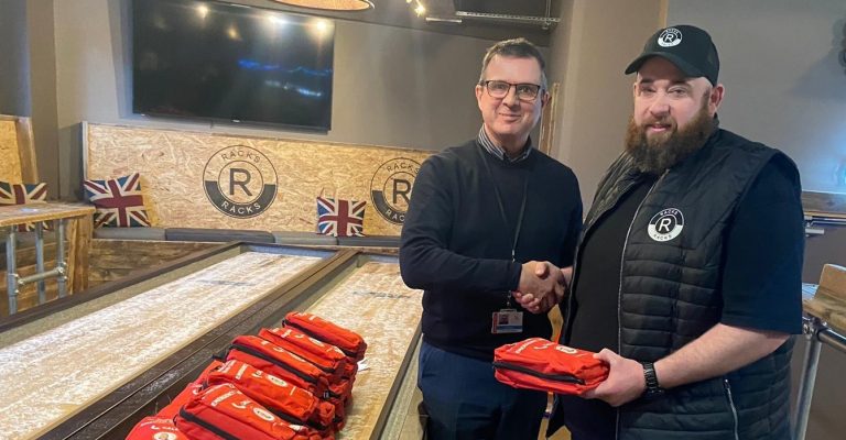 Emergency first aid kits given to 25 Grimsby pubs