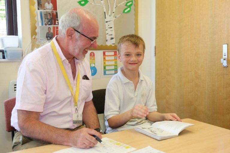 Lincolnshire volunteers needed to spread joy of reading in schools