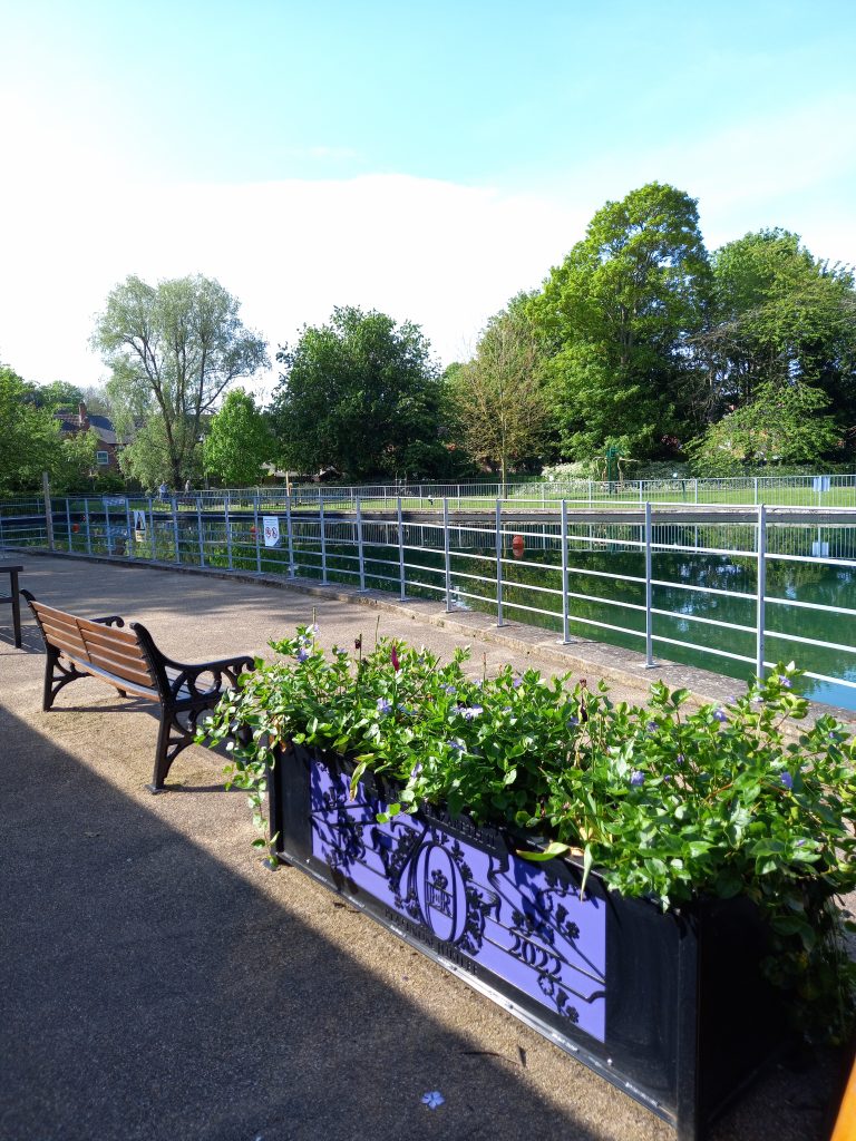 New benches to get people talking in Grantham