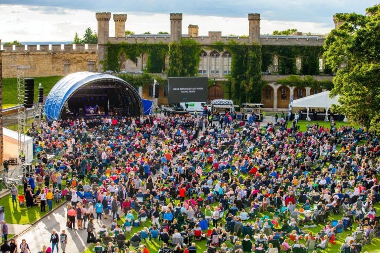 All-star Motown comes to Lincoln Castle!