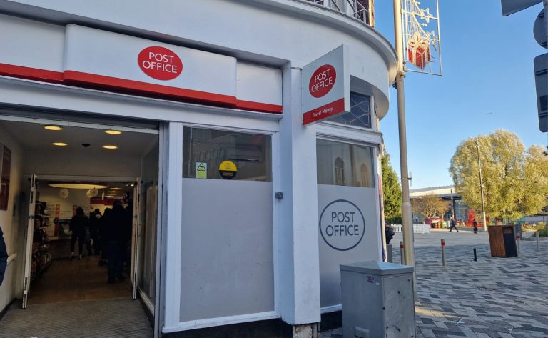 Hands off Grimsby’s Post Office, council urges Government