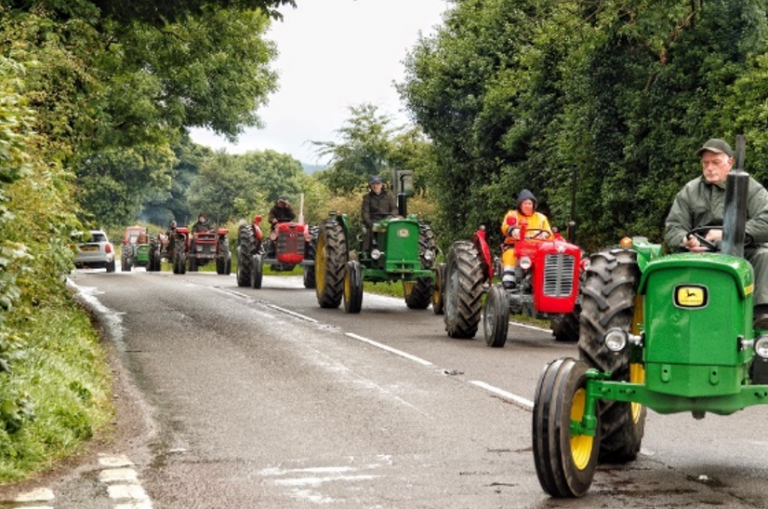 Lincolnshire Showground to hold Tractor Run in aid of LIVES and Lincolnshire Agricultural Society