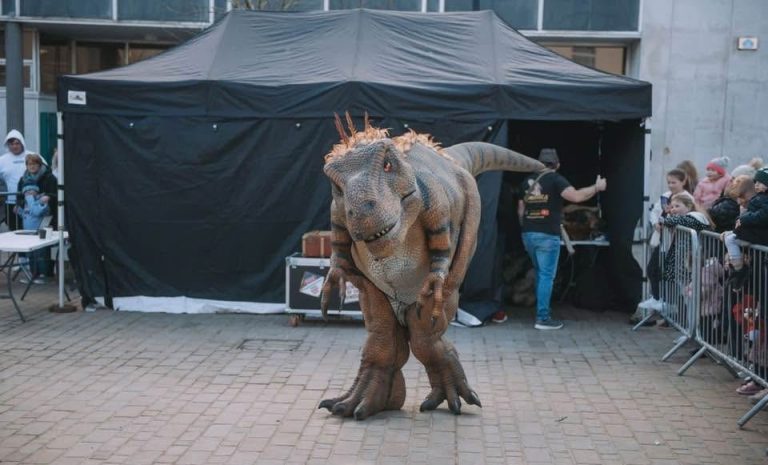 Dinosaurs stomp into Grantham