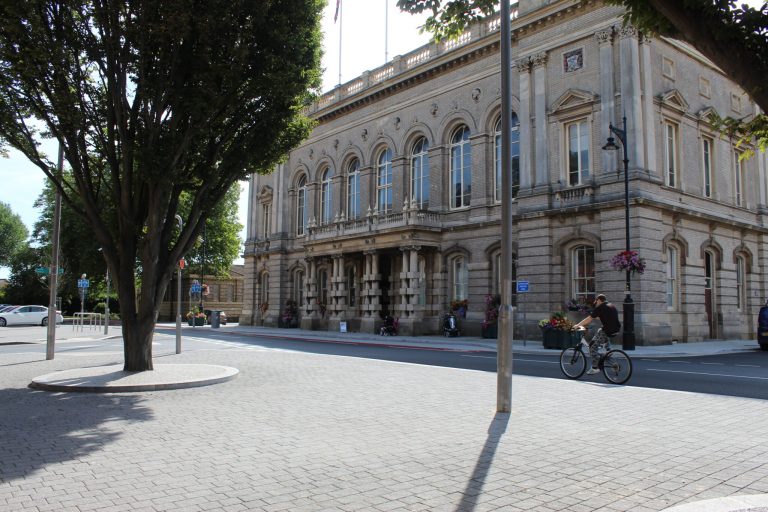 Applications open for children starting school in 2026